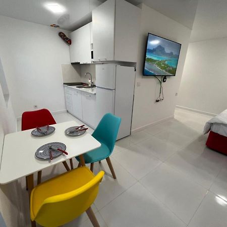 Pekini Street Apartment Tbilisi Exteriör bild
