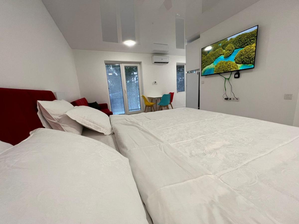 Pekini Street Apartment Tbilisi Exteriör bild