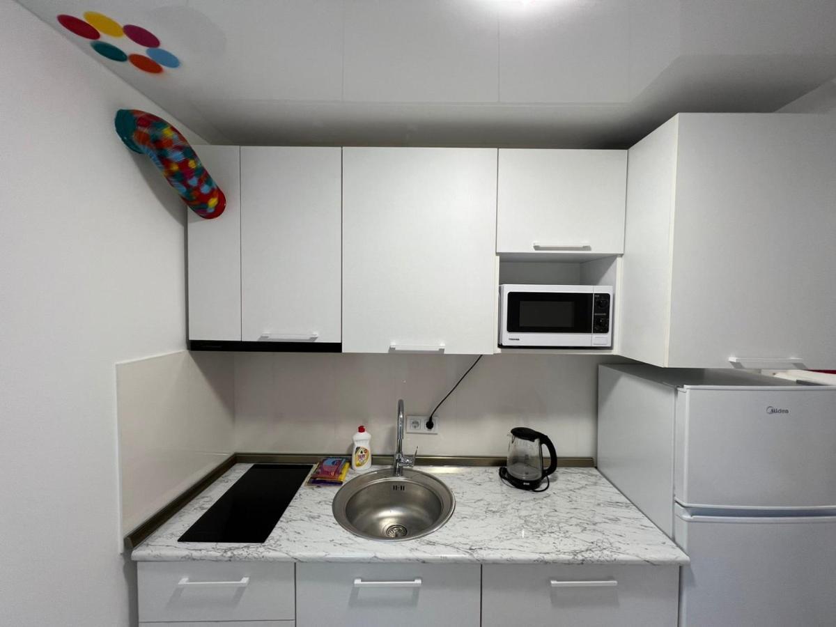 Pekini Street Apartment Tbilisi Exteriör bild