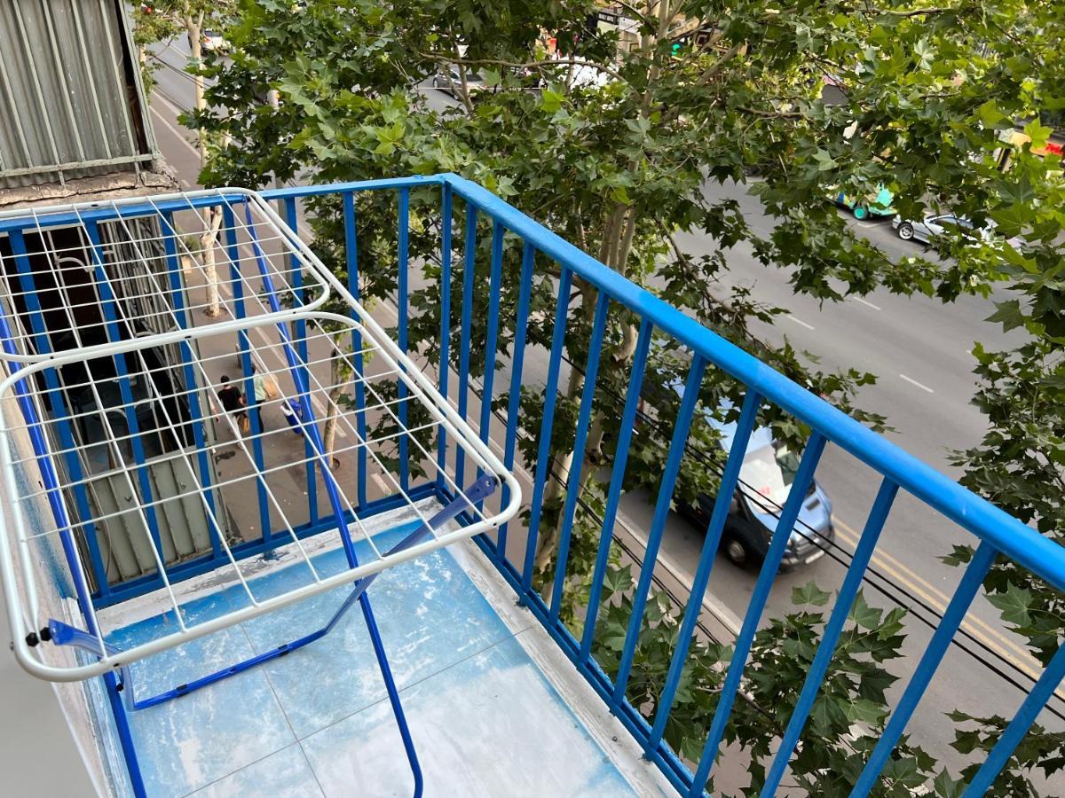 Pekini Street Apartment Tbilisi Exteriör bild